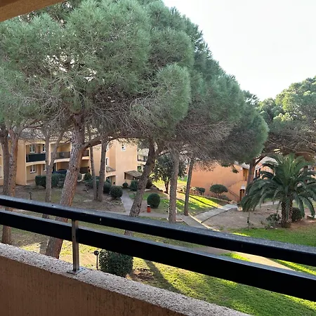Appartement Au Coeur Du Domaine Saint-Raphaël Extérieur photo