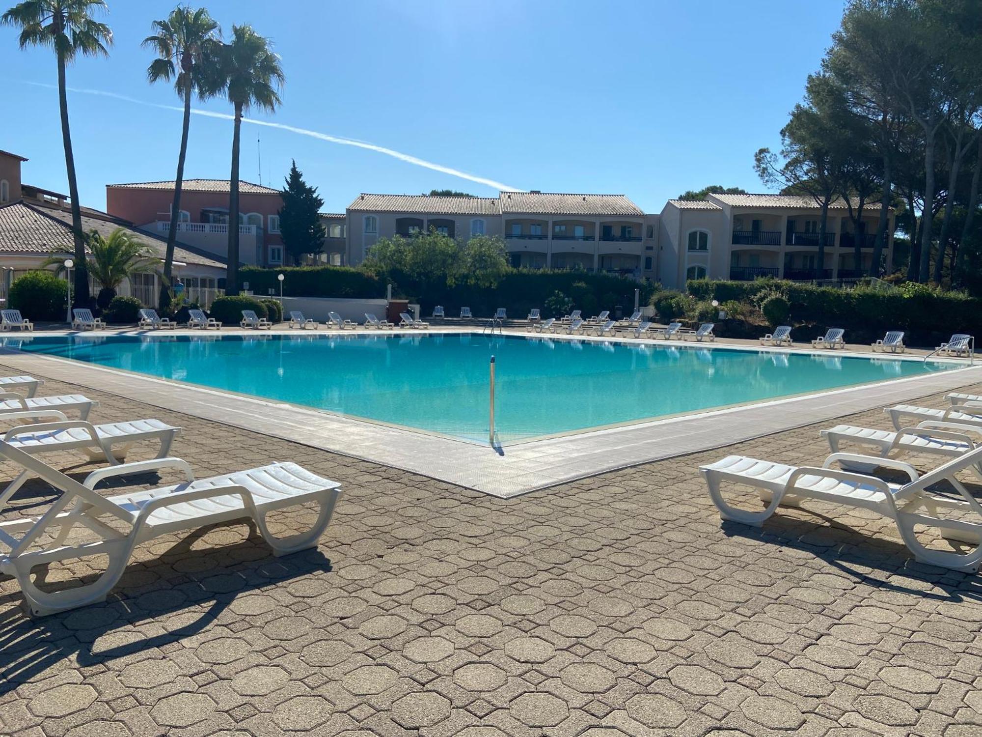 Au Coeur Du Domaine Appartement Saint-Raphaël